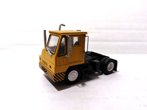 Athearn yard tractor - 1/87,